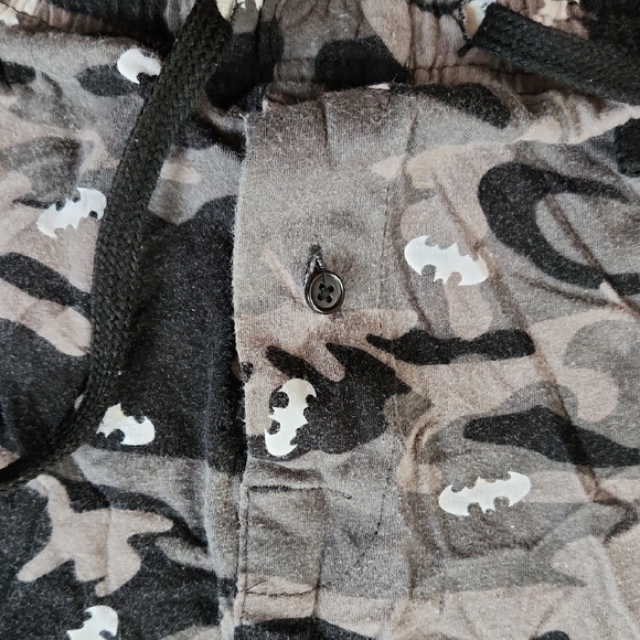 Batman Camouflage Lounge Pants - Picture 3 of 4